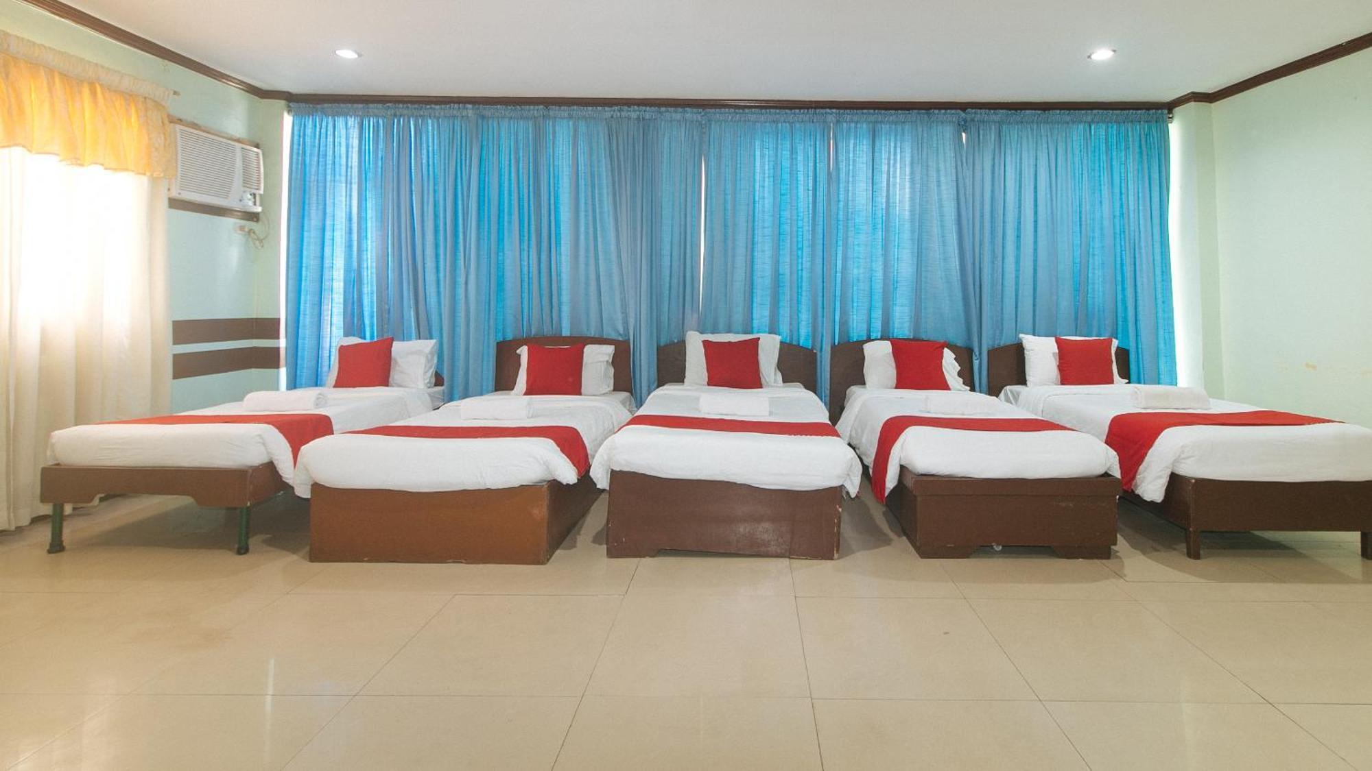 Reddoorz At Maanyag Pension House Mandaue Cebu Esterno foto
