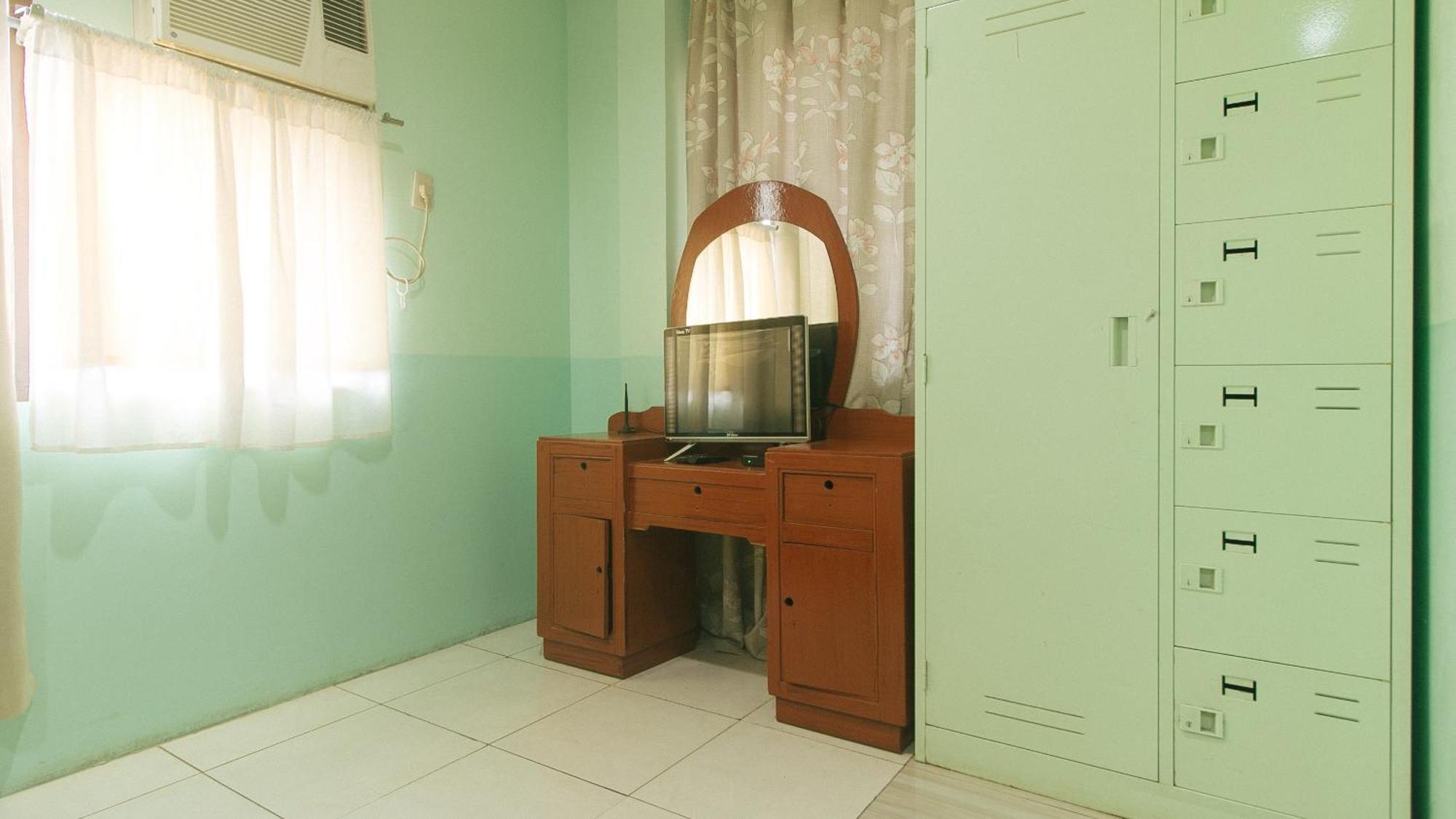 Reddoorz At Maanyag Pension House Mandaue Cebu Esterno foto