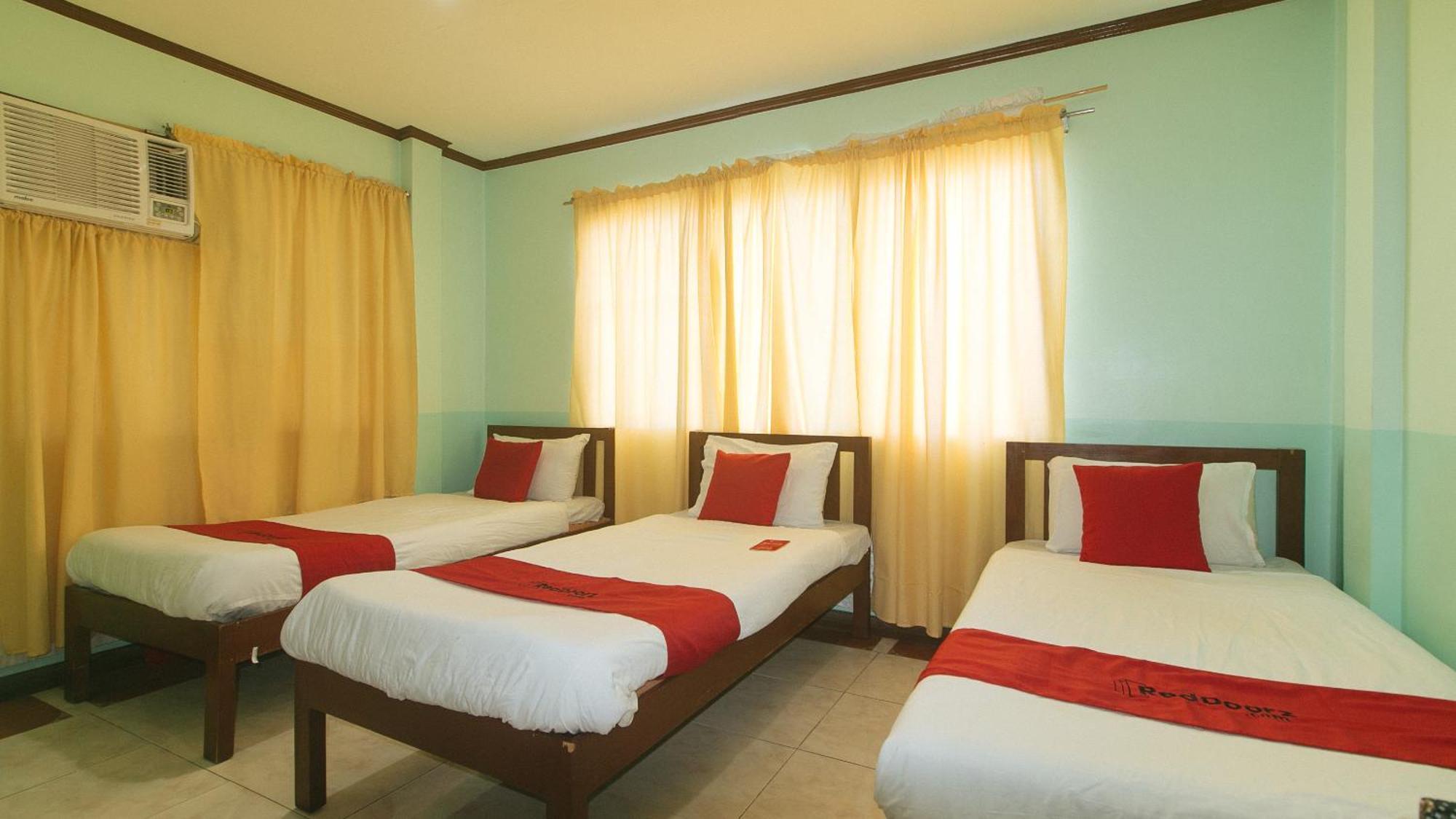 Reddoorz At Maanyag Pension House Mandaue Cebu Esterno foto