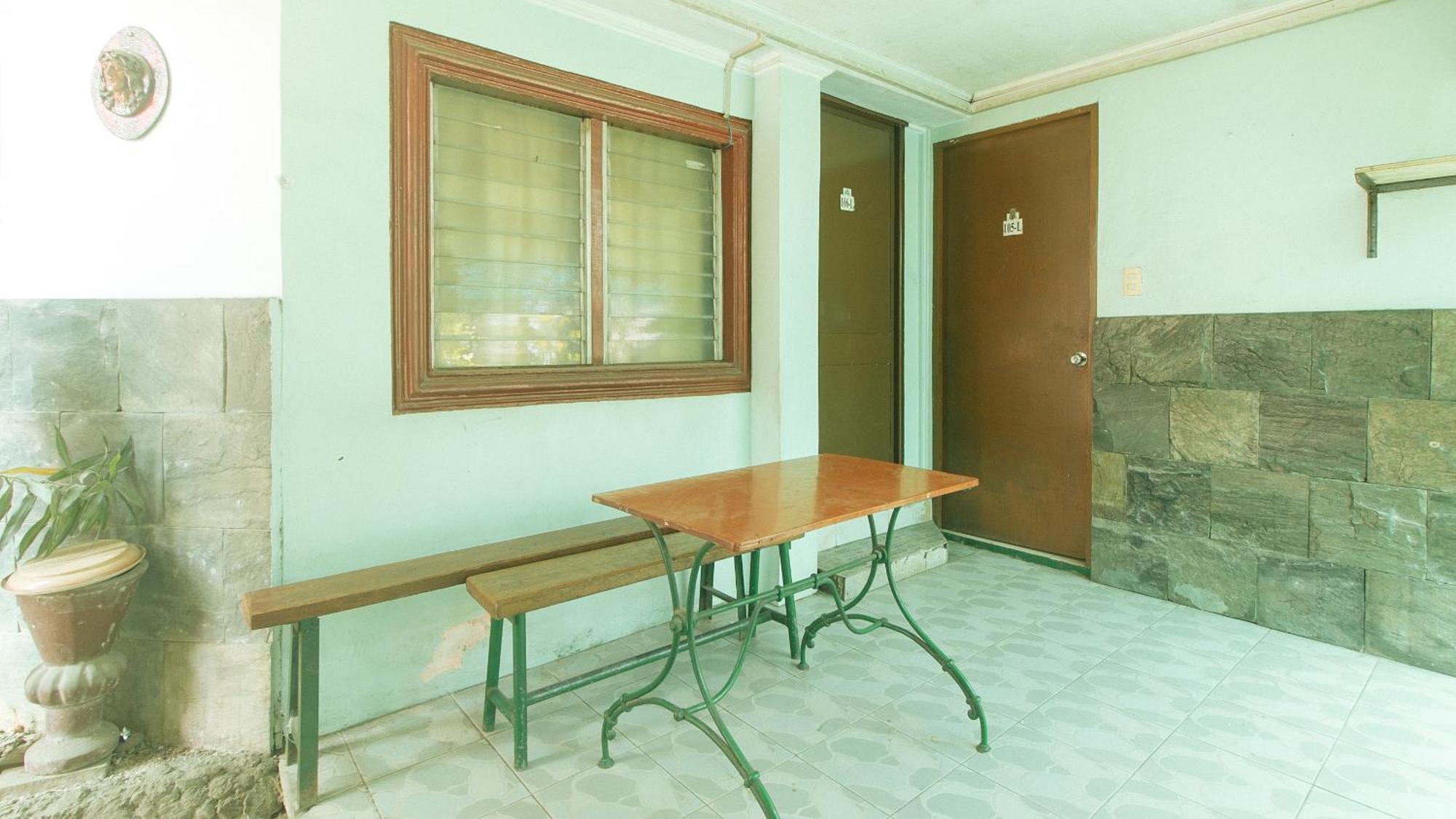 Reddoorz At Maanyag Pension House Mandaue Cebu Esterno foto